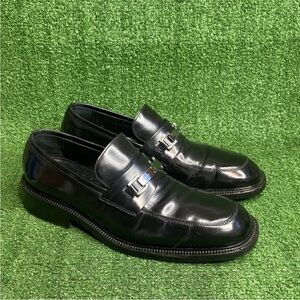Gucci Black Leather Loafers with Silver Accent